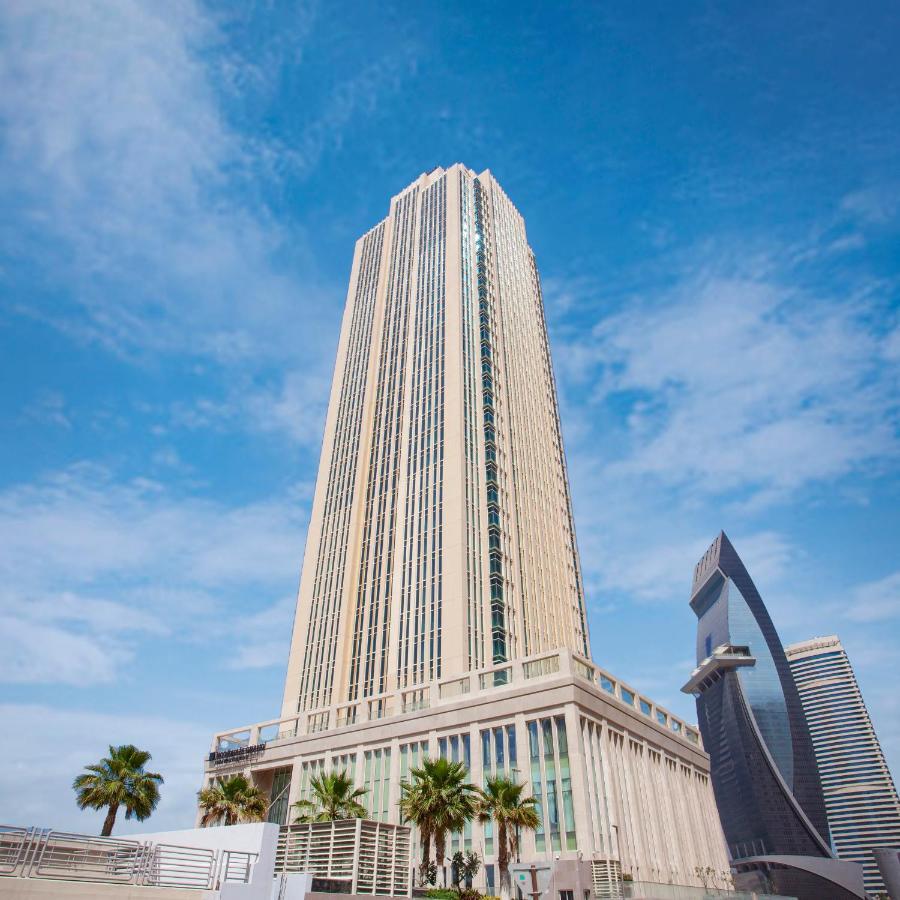 Wyndham Grand Doha West Bay Beach 외부 사진 The building in 2016