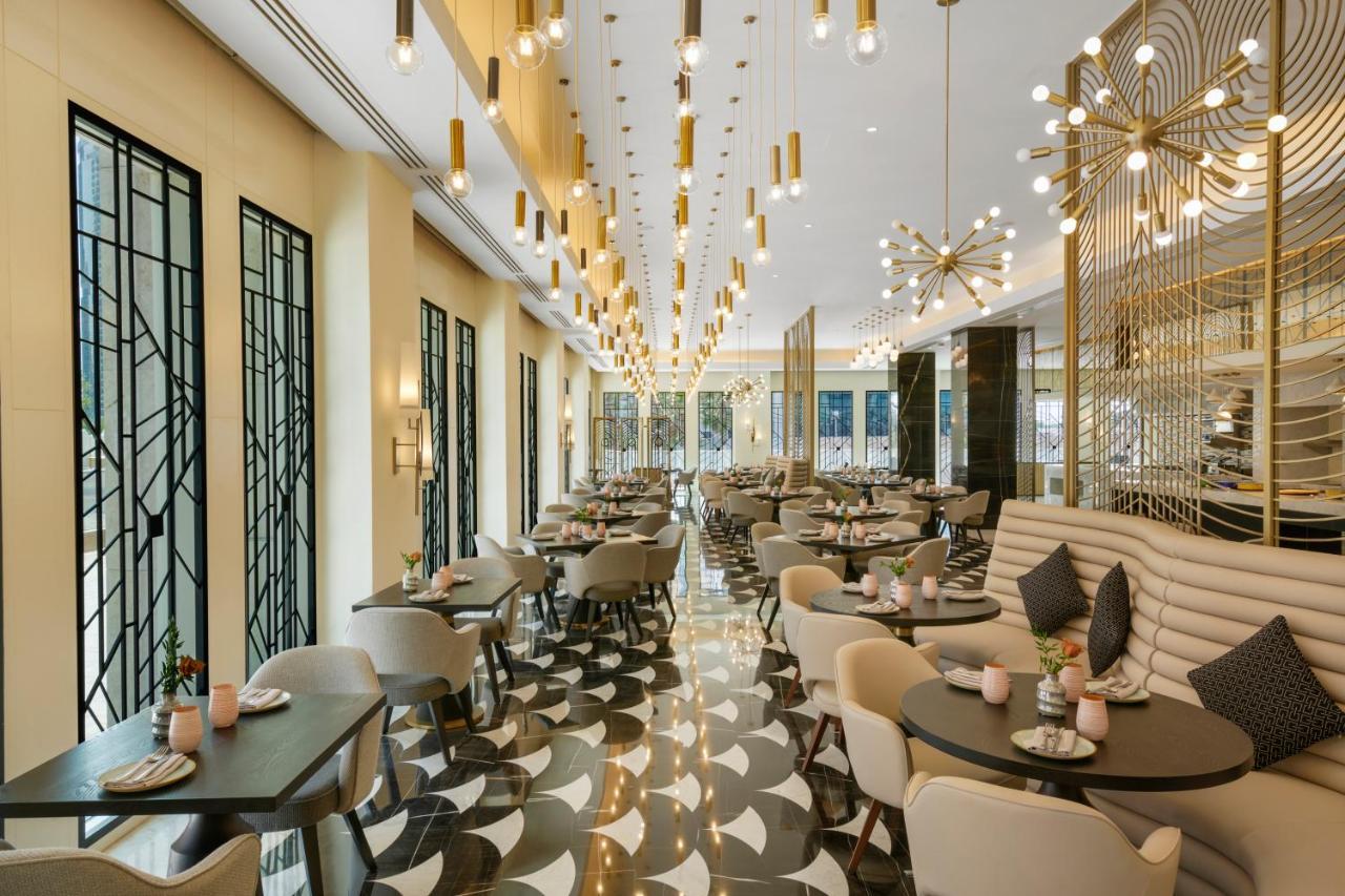 Wyndham Grand Doha West Bay Beach 외부 사진 The restaurant