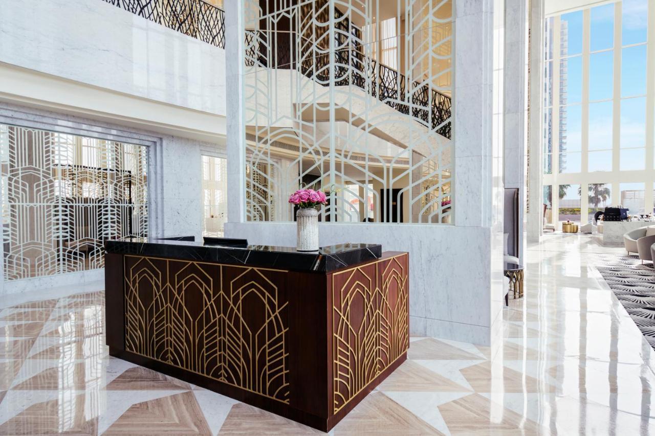 Wyndham Grand Doha West Bay Beach 외부 사진 The lobby of the hotel