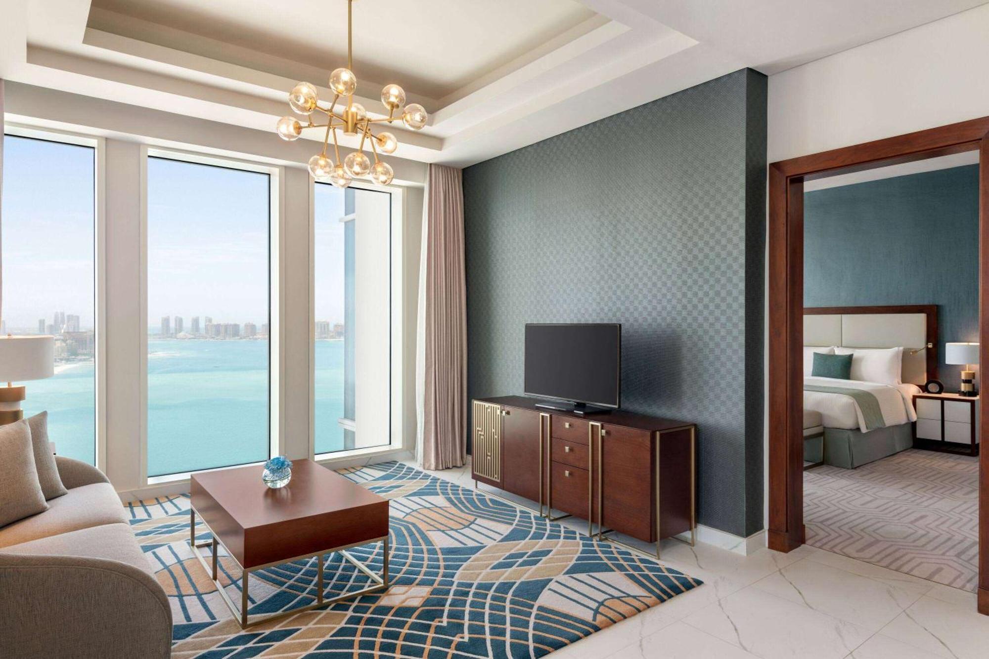 Wyndham Grand Doha West Bay Beach 외부 사진 A suite at the hotel